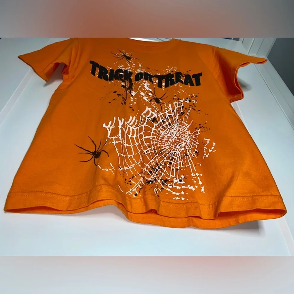 TRICK OR TREAT HALLOWEEN TEE | Kids Size S 7/8 - Picture 3 of 6